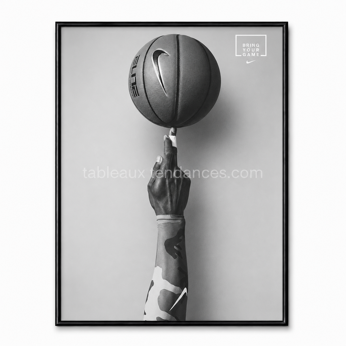 Bring Your Game — ballon de basketball en équilibre sur un doigt, affiche sportive noir et blanc minimaliste