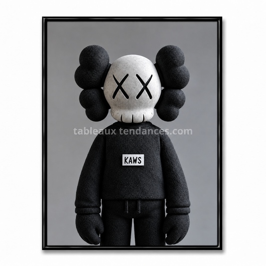 Tableau monochrome avec personnage Companion noir et blanc sur fond gris, étiquette Kaws visible.