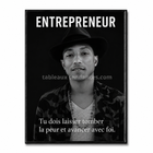 Tableau noir et blanc Élan Libre, portrait d’une personne coiffée d’un chapeau avec message de confiance