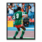 Tableau joueur des Lions Indomptables en maillot vert numéro 9
